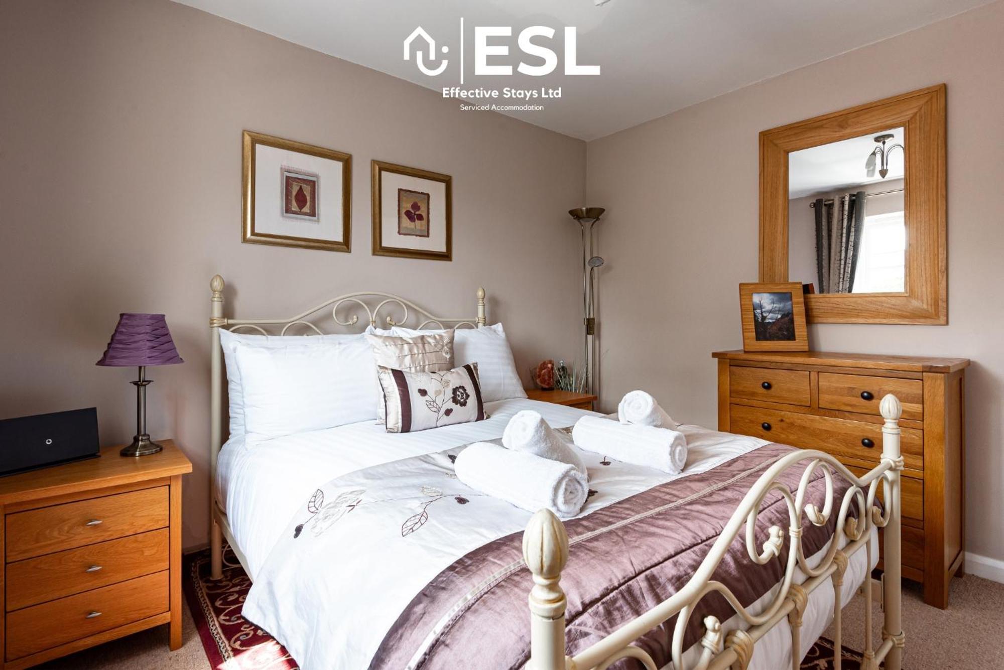 4 Bedroom Townhouse 10Mins Walk From Shrewsbury Town Centre With Parking Exterior foto