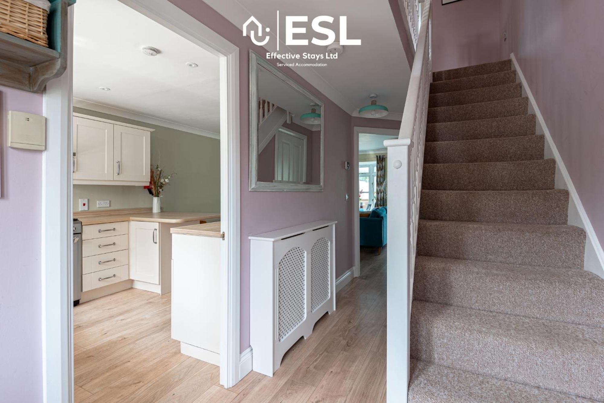 4 Bedroom Townhouse 10Mins Walk From Shrewsbury Town Centre With Parking Exterior foto