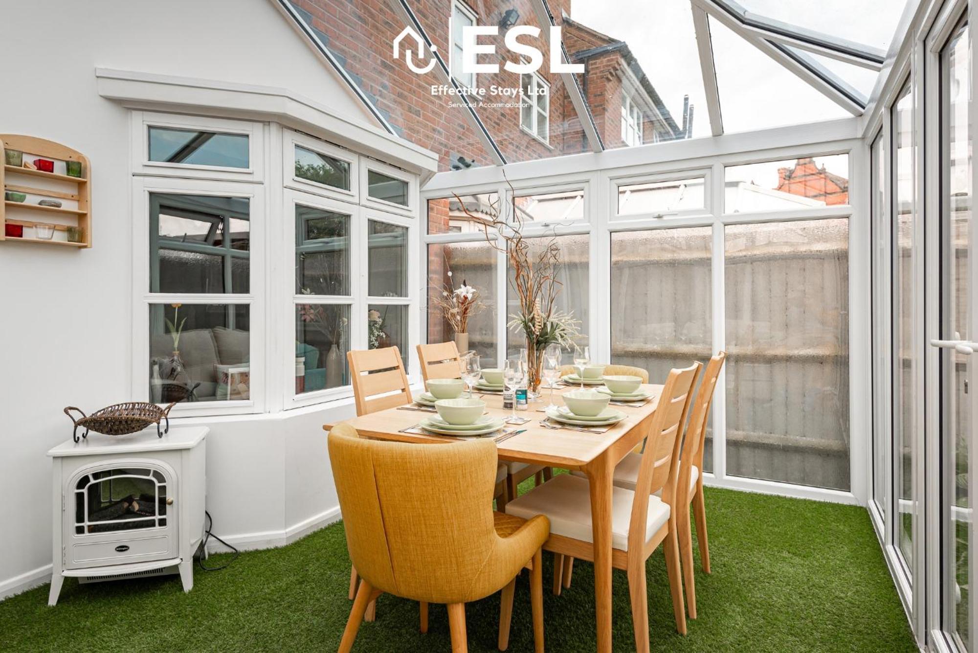 4 Bedroom Townhouse 10Mins Walk From Shrewsbury Town Centre With Parking Exterior foto